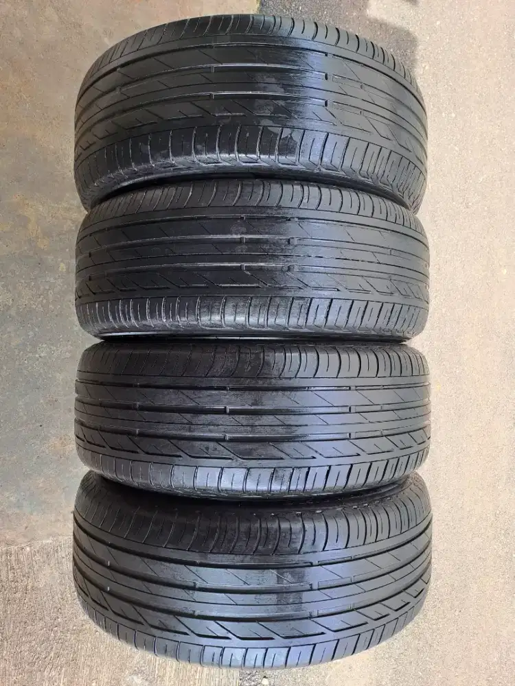 Ban 225/50/18 Bridgestone Turanza T001 RFT (4pc)