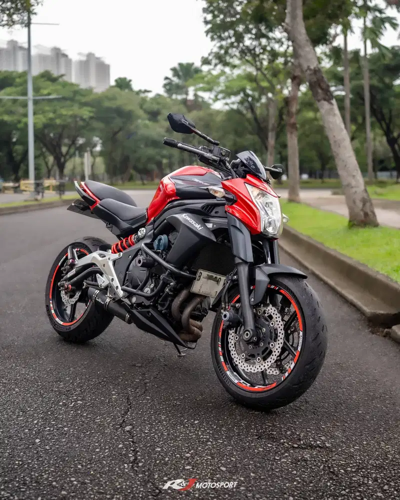 Kawasaki ER6N ER6 Ninja 650 NIK 2012 Warna Merah Knalpot Leovince