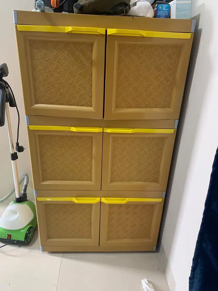 Almari plastic 3 susun