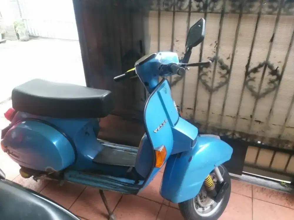 Vespa pxe 1985 kumplit