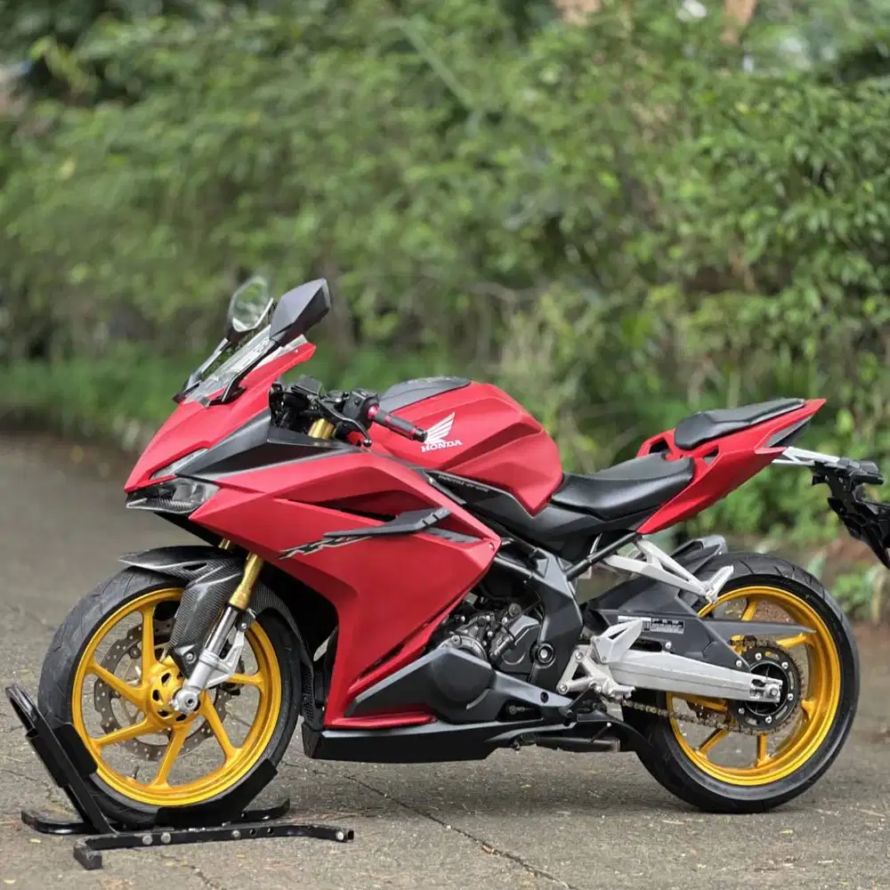 HONDA CBR 250RR NON ABS 2018 MERAH DOFF KM RENDAH FULL MULUS