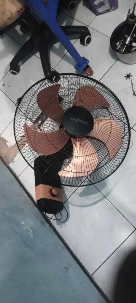 kipas angin dinding advance 18 inch