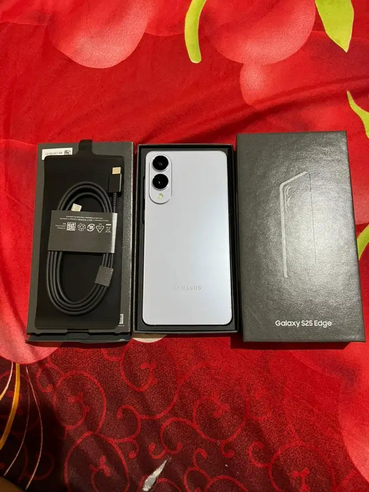 Samsung galaxy s25 edge 5G 12/256 sein on agustus 2026