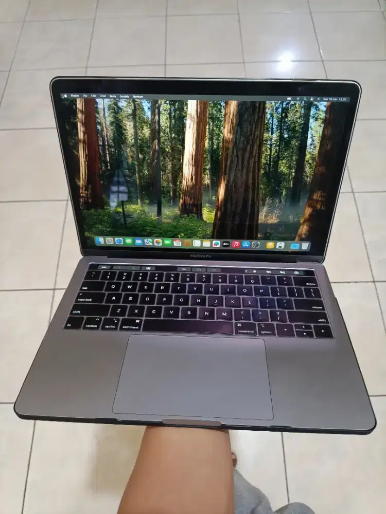 Macbook Pro 2019 16/512GB (Iklan ada Barang ada)