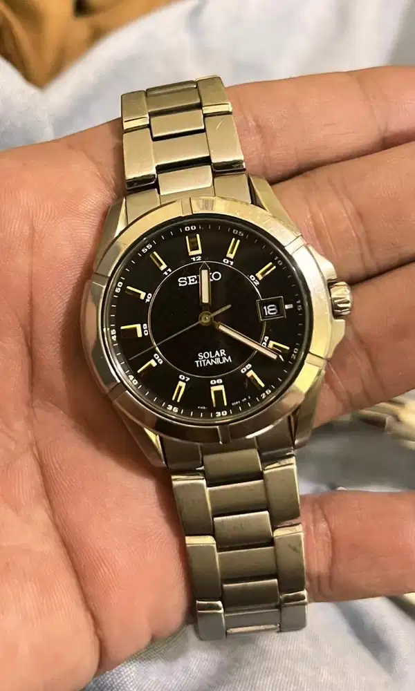 Jam tangan seiko v145 solar titanium