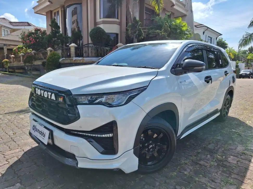 Toyota Kijang Innova 2.0 Zenix V HV CVT Modellista Hybrid-AT 2022 SXR