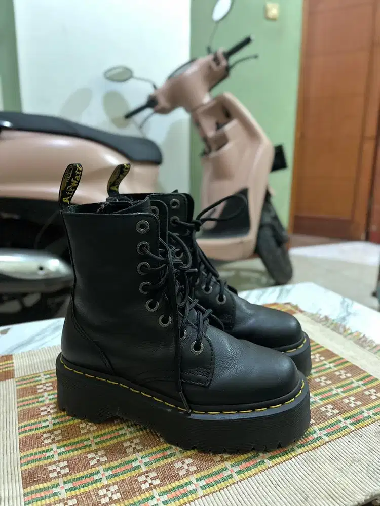 Dr. Martens docmart dm jadon lll size.36