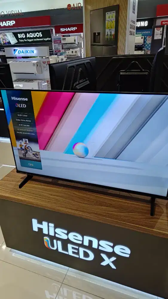 HISENSE QLED SMART TV 4K 43INCH