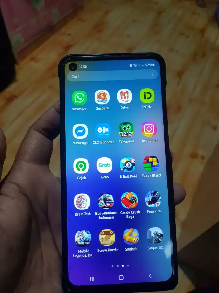 Samsung A21s ram 6/64 hp+cas aja kondisi Minus LCD retak 2 helai