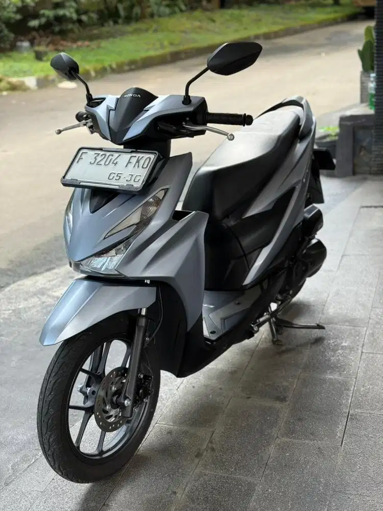 Honda Beat Deluxe Thn 2025 Silver Mulus