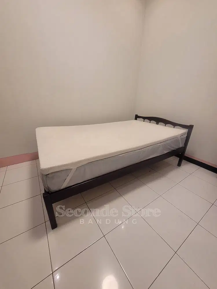 Tempat Tidur Kayu Ukuran Doubel (200cm x 120cm) +Kasur Spring