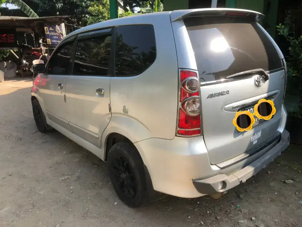 Dijual mobil keluarga Avanza seri G