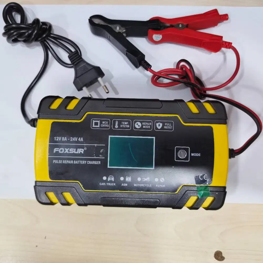 Charger Aki Mobil Motor FOXSUR 12V 8A – Repair Aki – Normal