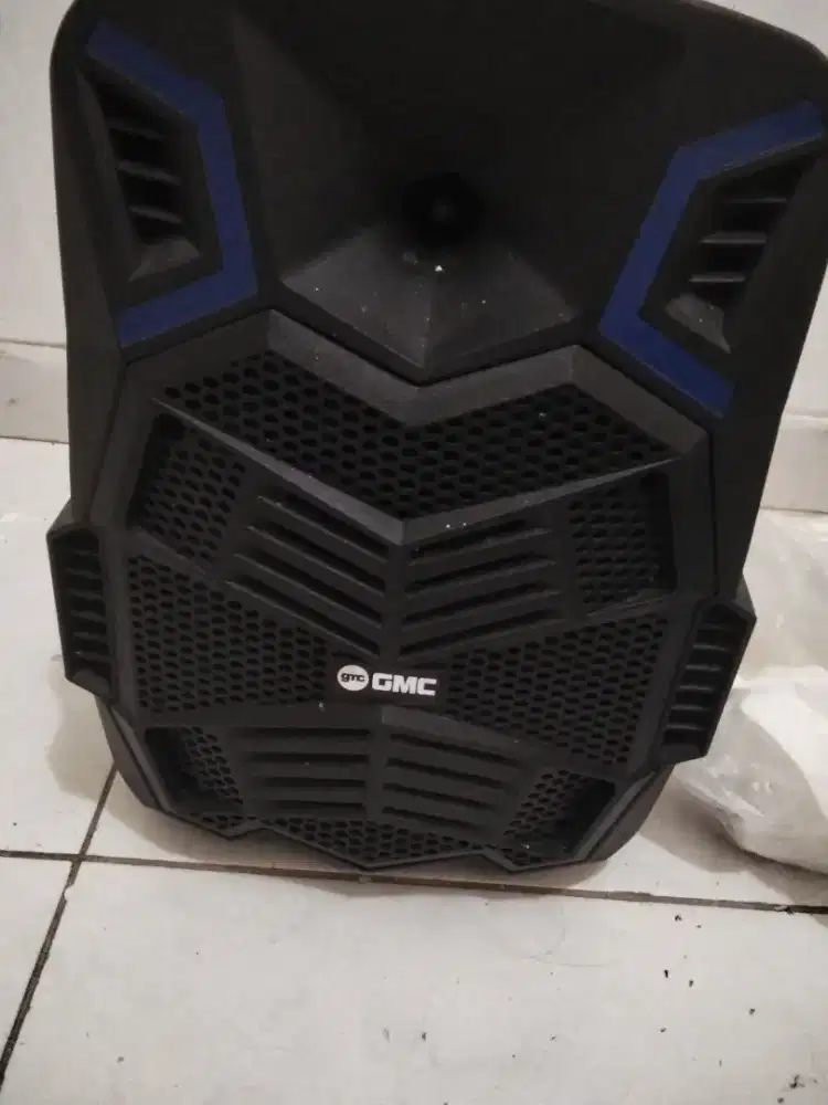 Speacker aktif gmc