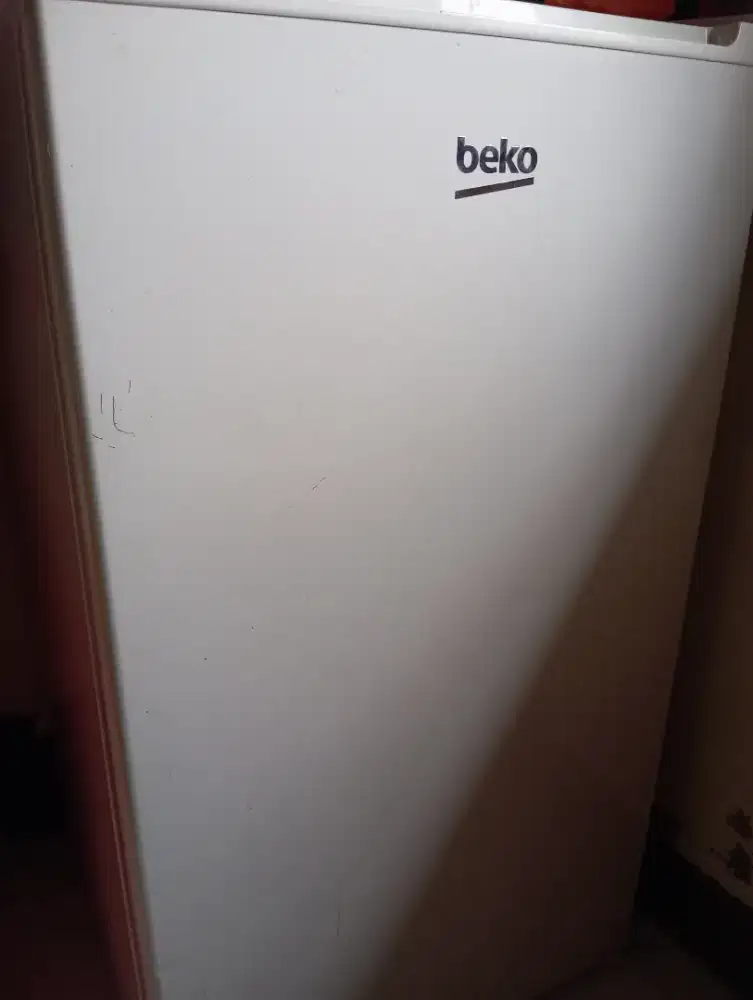 kulkas bekas merek beko