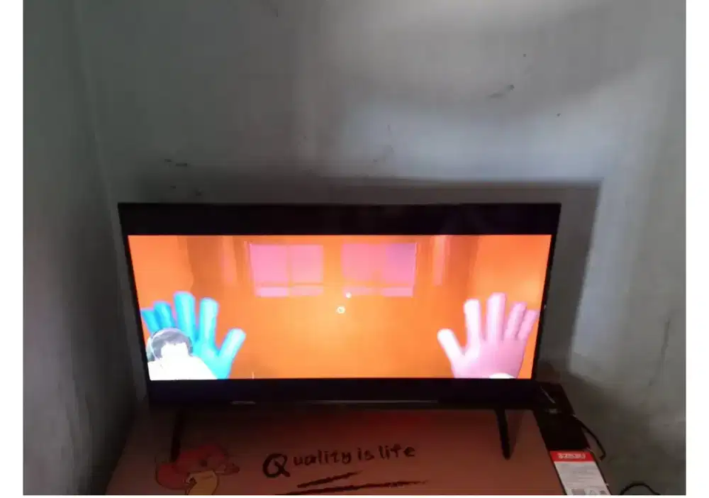 Smart TV merek Coocaa 32 inch