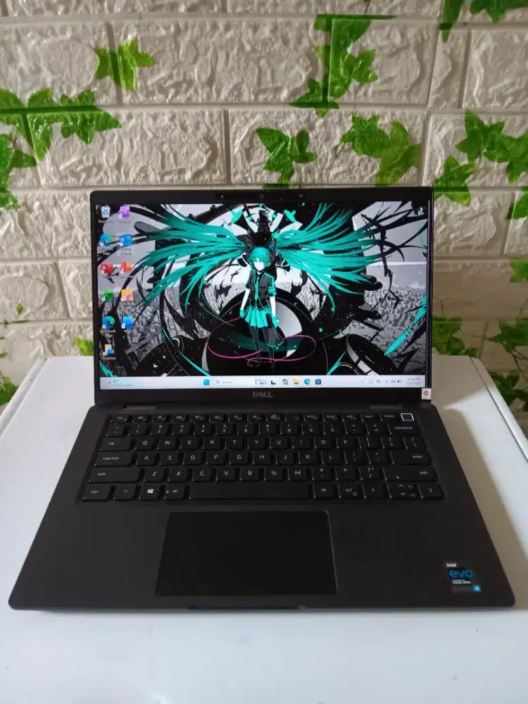 Dell 7420 i5-1145G7 16/256