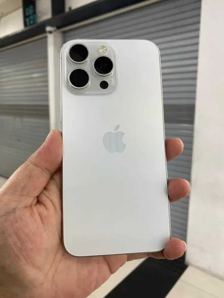 iPhone 15 ProMax 256Gb Silver Resmi iBox Mulus LikeNew