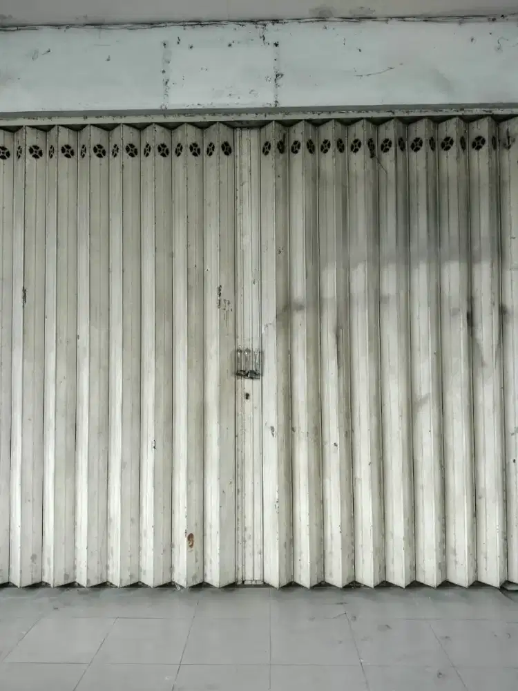 Disewakan Ruko Kedung Cowek