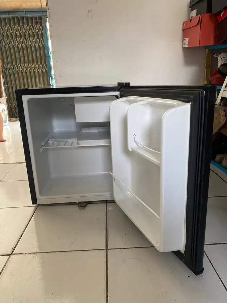 Kulkas mini Merk GEA No Minus