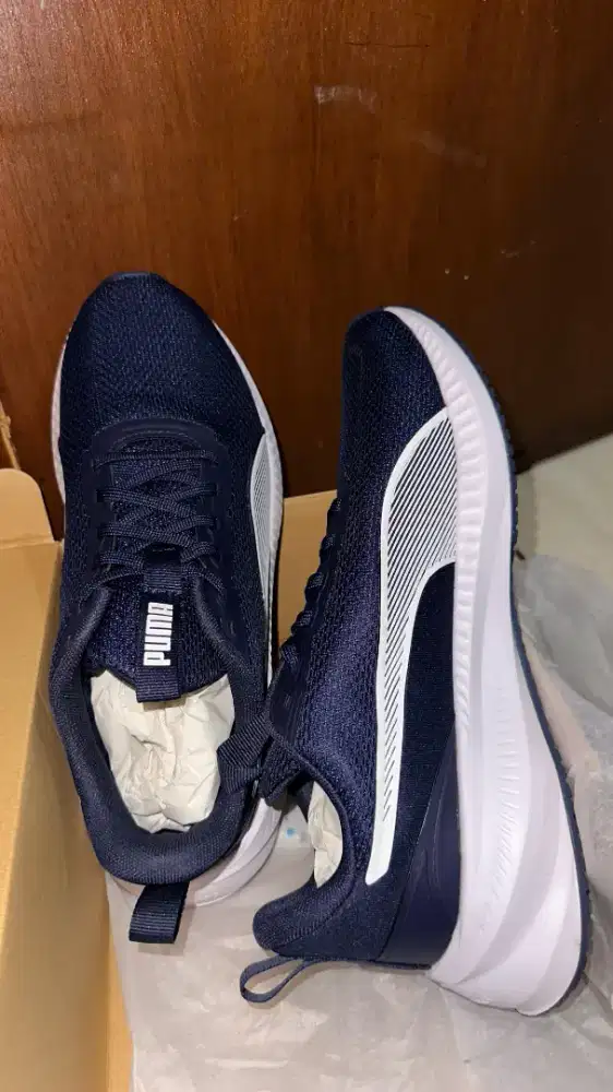 Sepatu puma siap pakai
