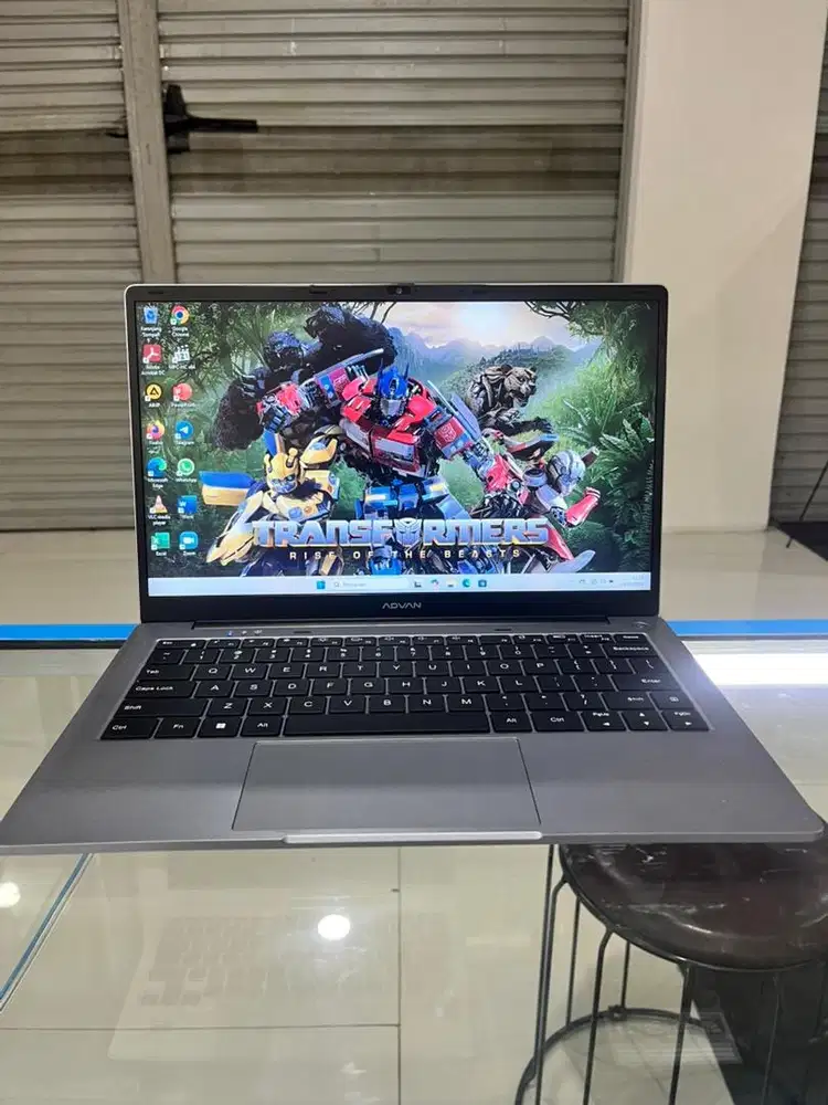 Advan T-Book Transformers