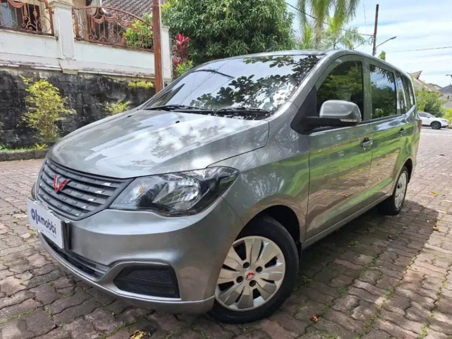 Wuling Confero 1.5 Double Blower Bensin-MT 2023 KTIG