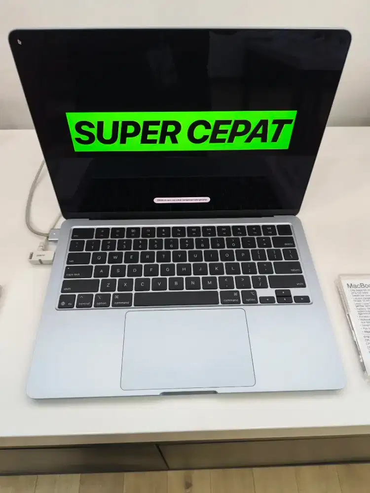 MacBook Air M4 13 16/256