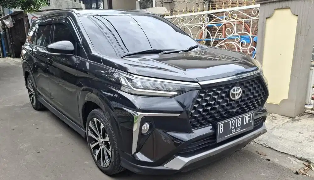 Toyota Veloz Q CVT TSS 2021 Hitam