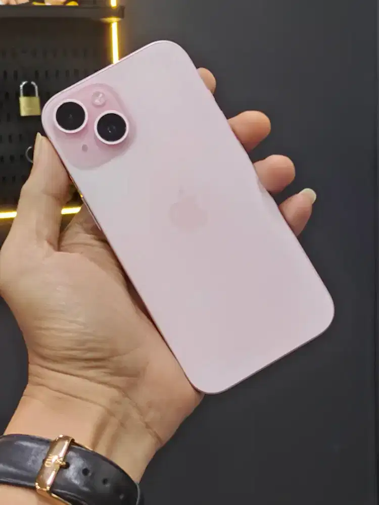 iPhone 15 256gb pink
