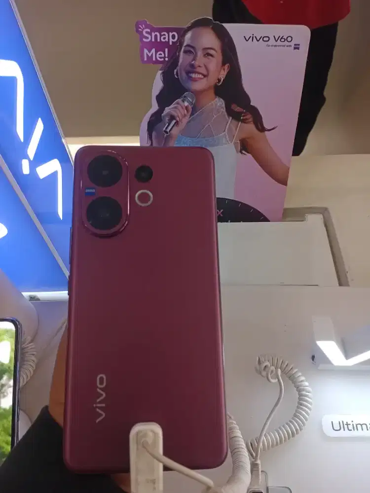 Vivi v 605G ram 8+8 GB 256 GB