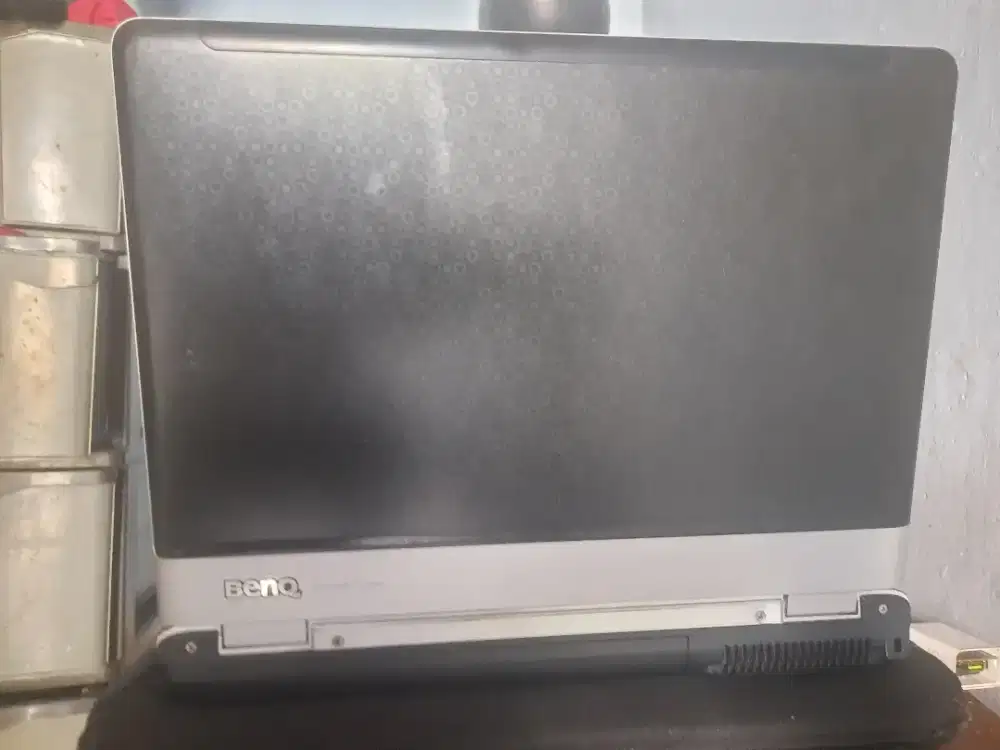 BenQ  laptop mati