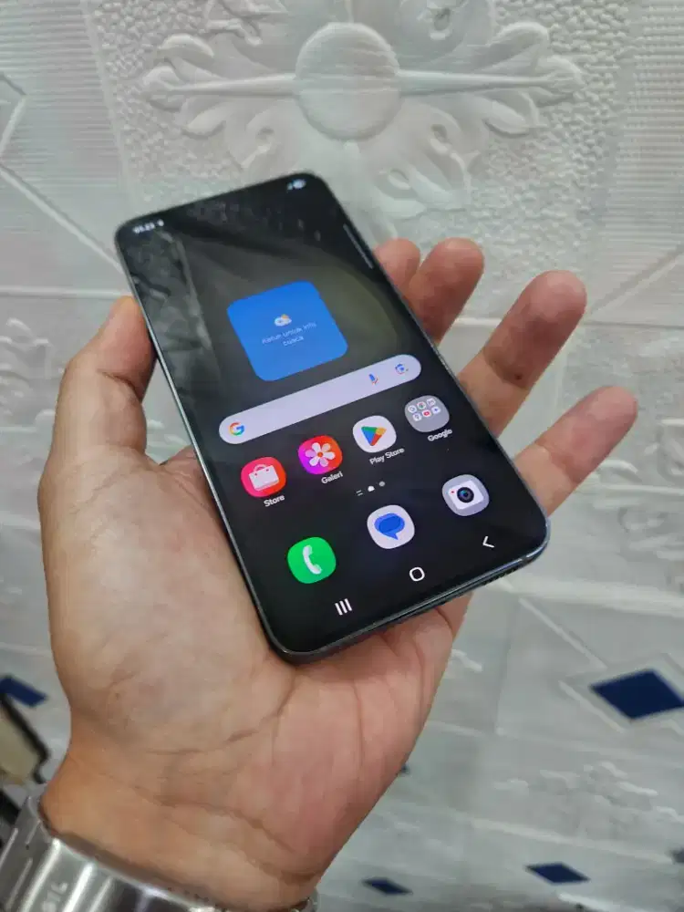 Samsung S23 8/256 jaringan 5G resmi Indonesia jual cepat
