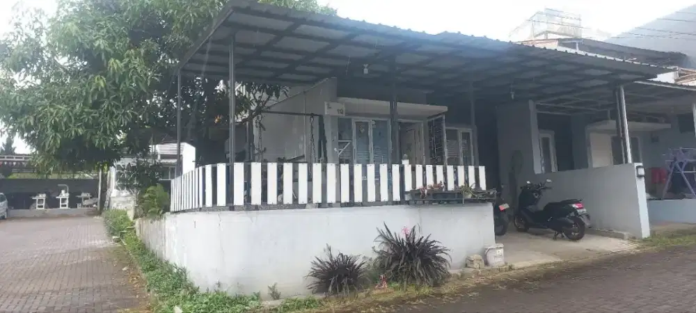 Jual Rumah di lingkungan perumahan