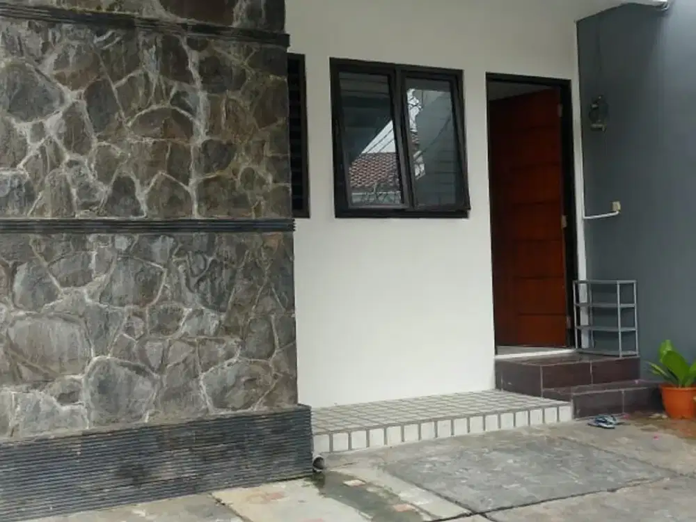 Dijual Cepat Rumah Dekat Pondok Indah Kebayoran Baru Jakarta Selatan Siap Huni