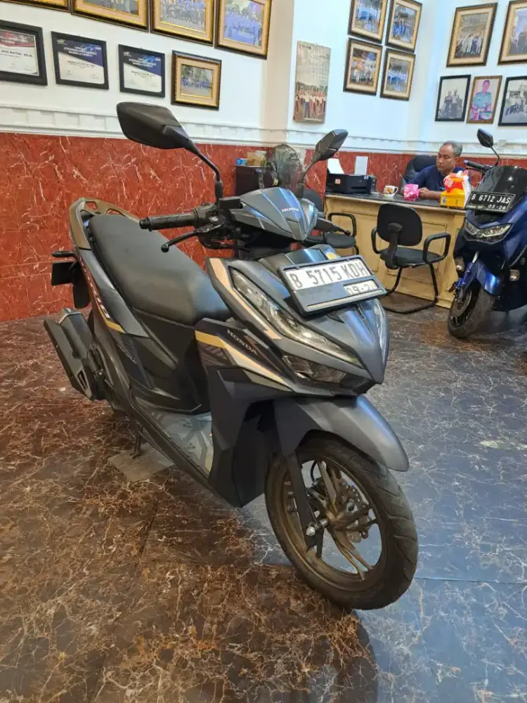 DP 1JT HONDA VARIO 125 CBS ISS 2023 BISA CASH SURAT LENGKAP PJK HIDUP