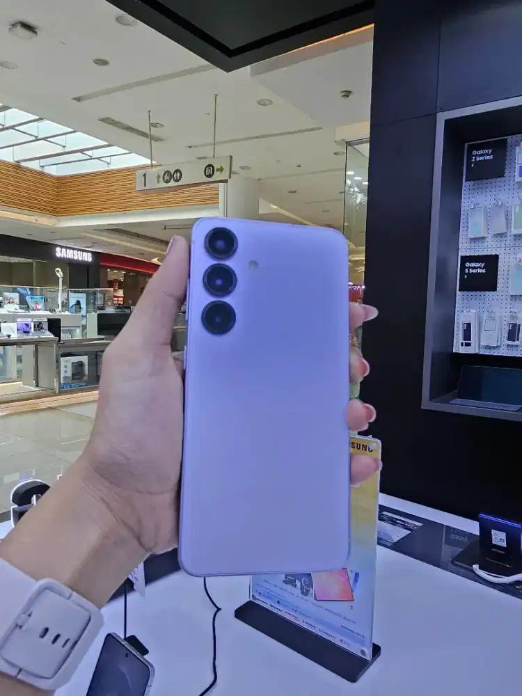 SAMSUNG S25 12/256GB