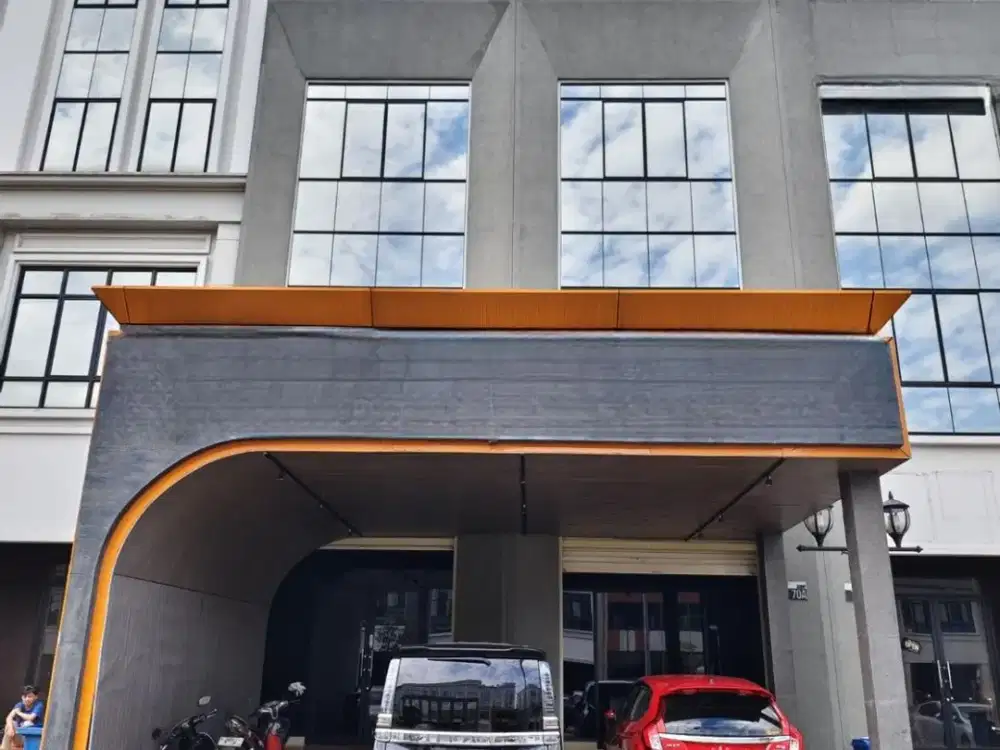 DIJUAL RUKO GANDENG SEDAYU CITY SUPER BAGUS UKU 9X15 JLN UTAMA RAPI DAN SIAP PAKAI-KELAPA GADING