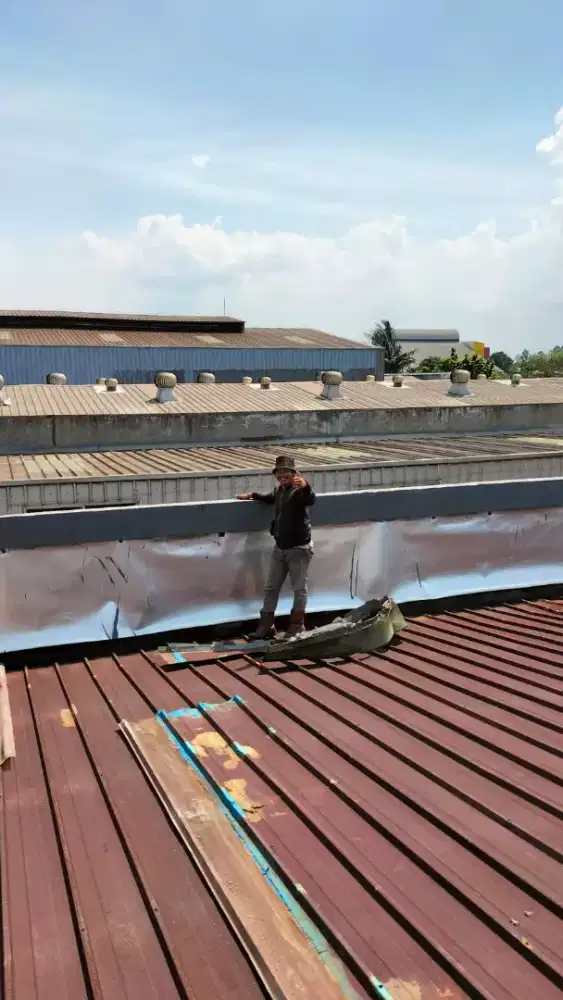 Perbaikan atap bocor terdekat jakarta timur