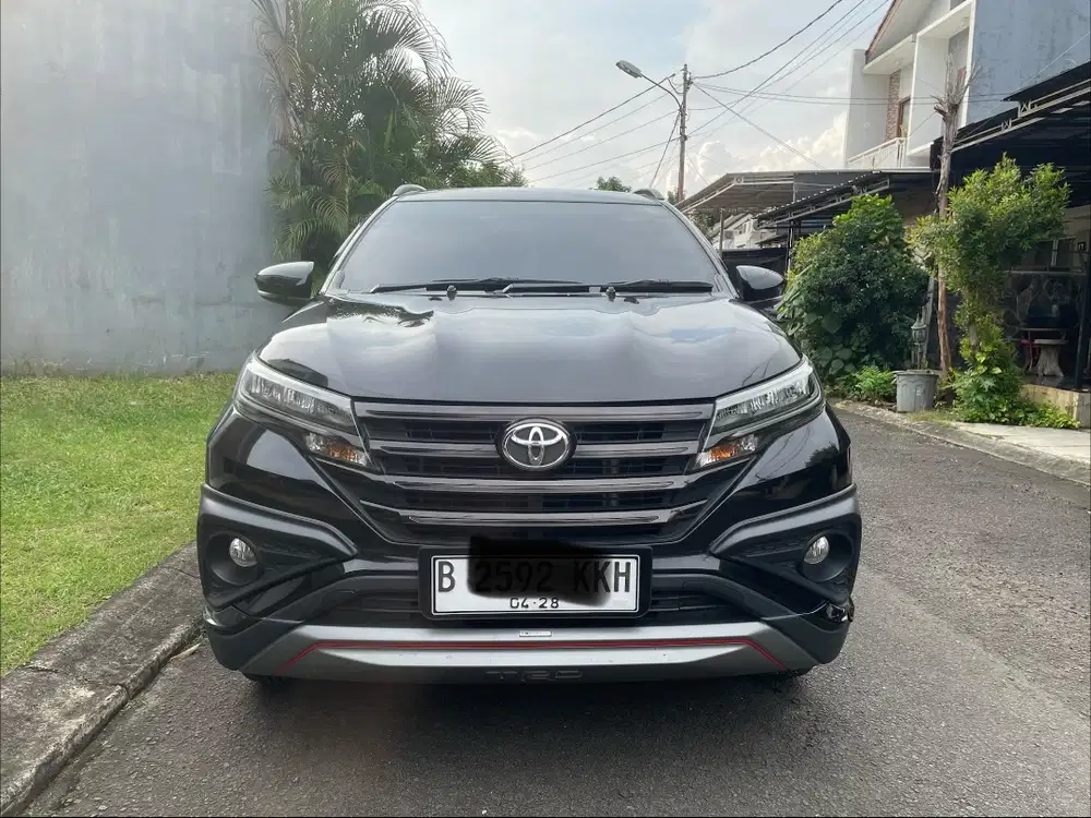 Dijual Cepat TOYOTA ALL NEW RUSH TRD SPORTIVO AT 1.5 Hitam Metallic