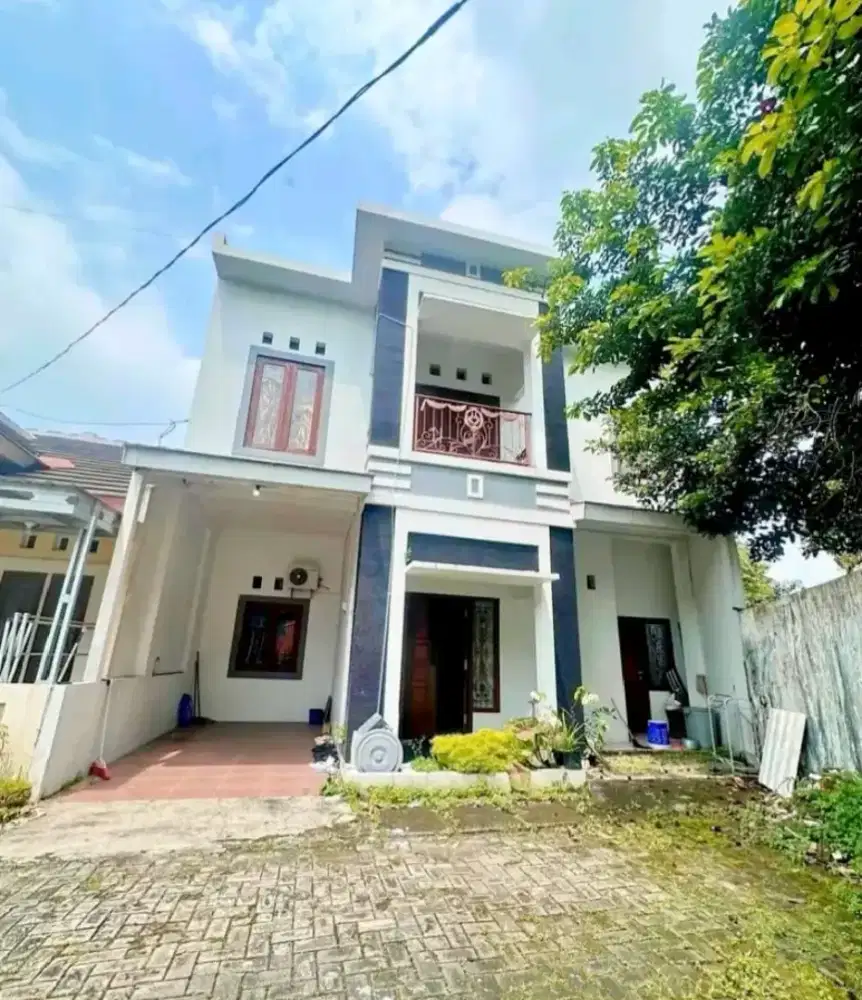 Murah dijual rumah mewah 2 lantai siap huni banyumanik