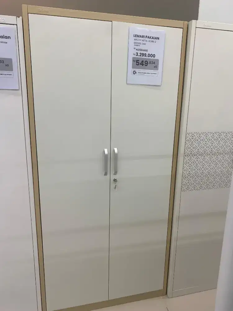 Archy wardrobe selma