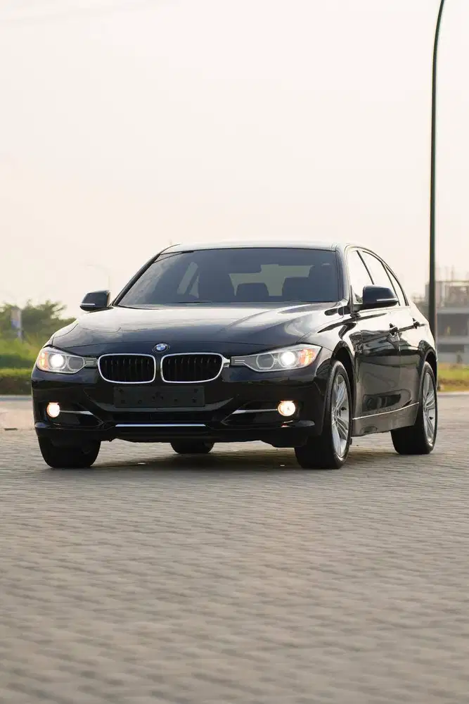 BMW 320i Sport 2015 (F30)