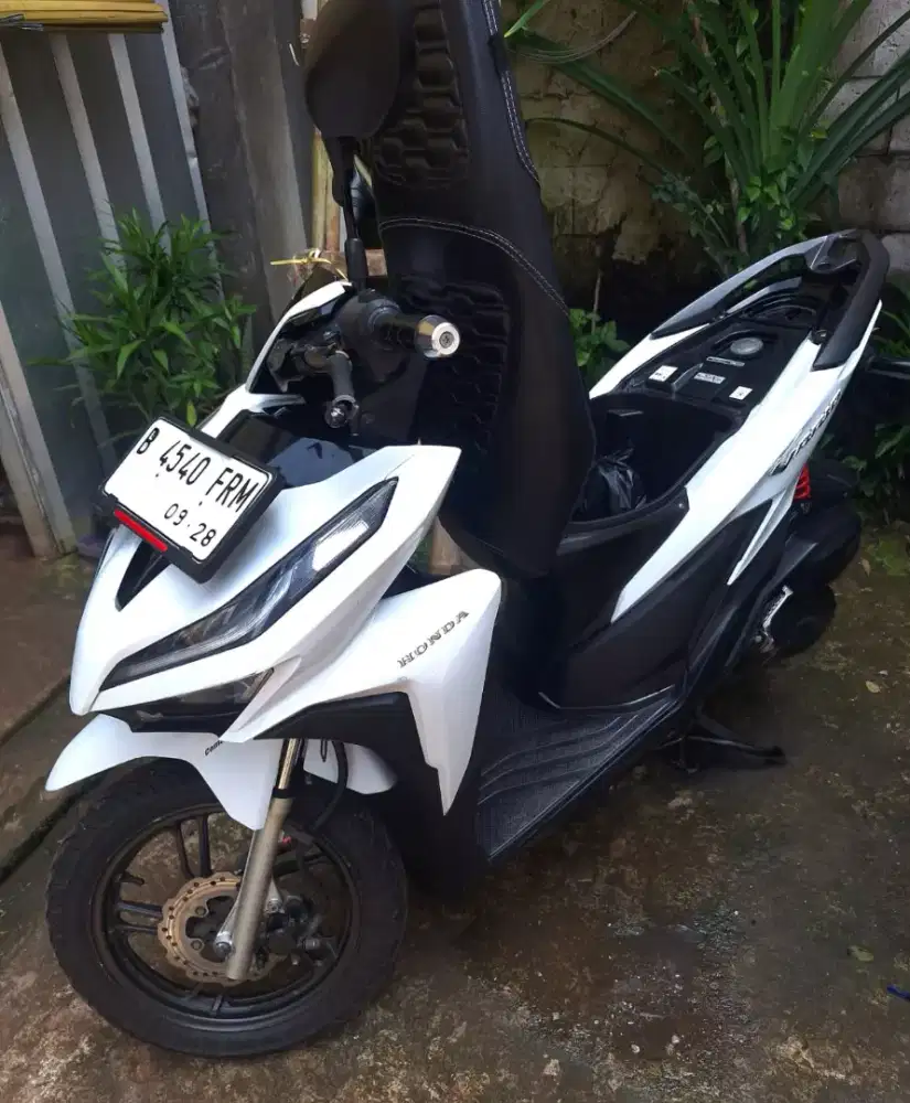 Vario 125 2018 led new putih