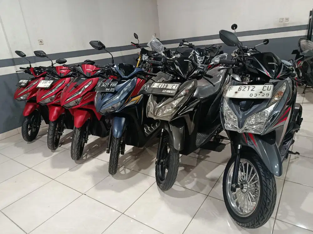 Vario 125 thn 2022 exclusive