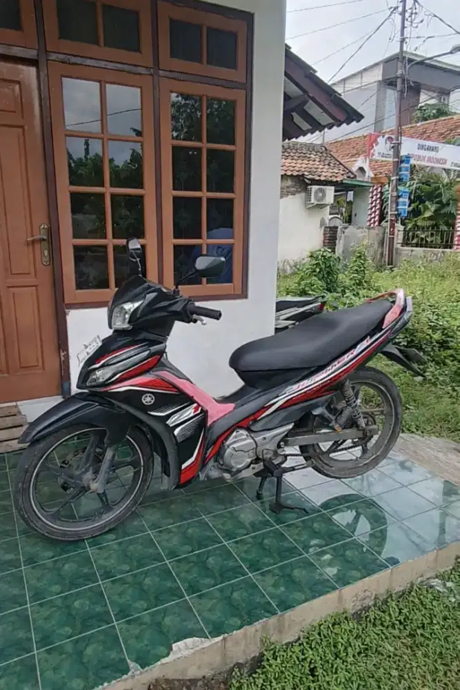 YAMAHA JUPITER Z1 2014