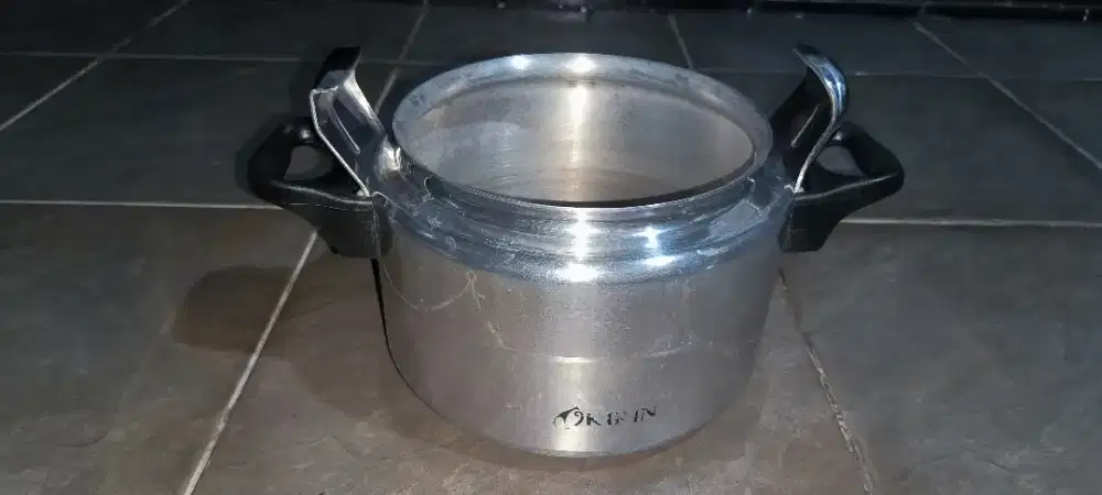 Pressure Cooker KIRIN 6 Liter - KCP 060