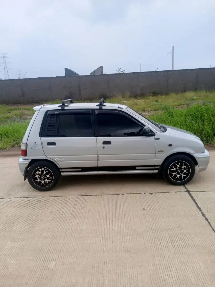 Daihatsu Ceria 2003 Bensin