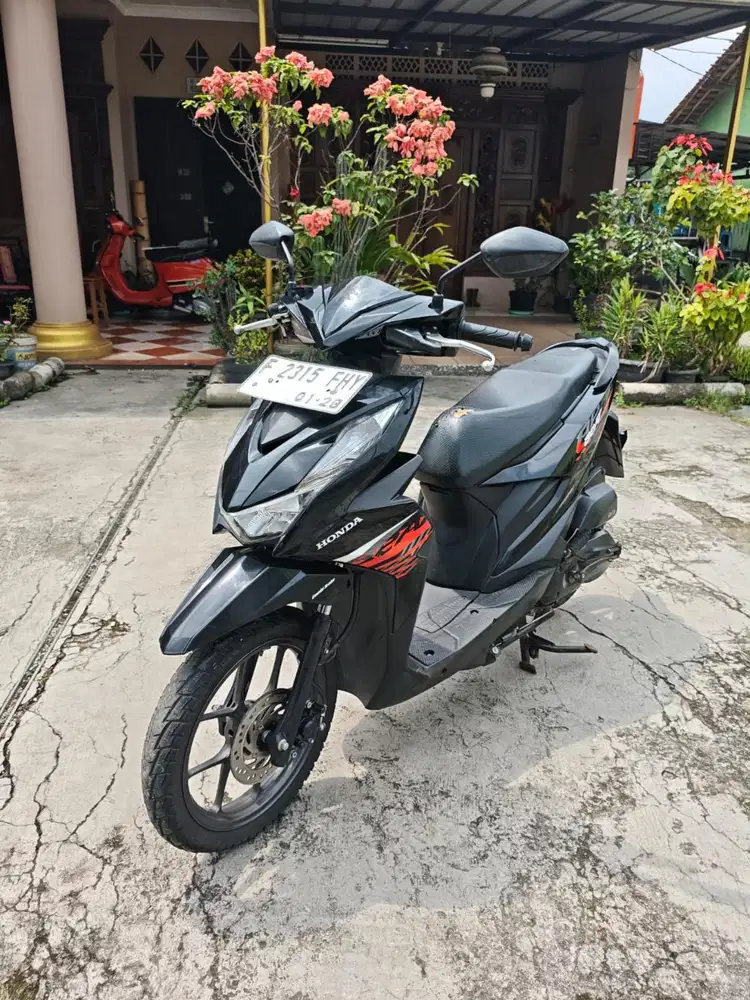 JUAL^HONDA BEAT 2022