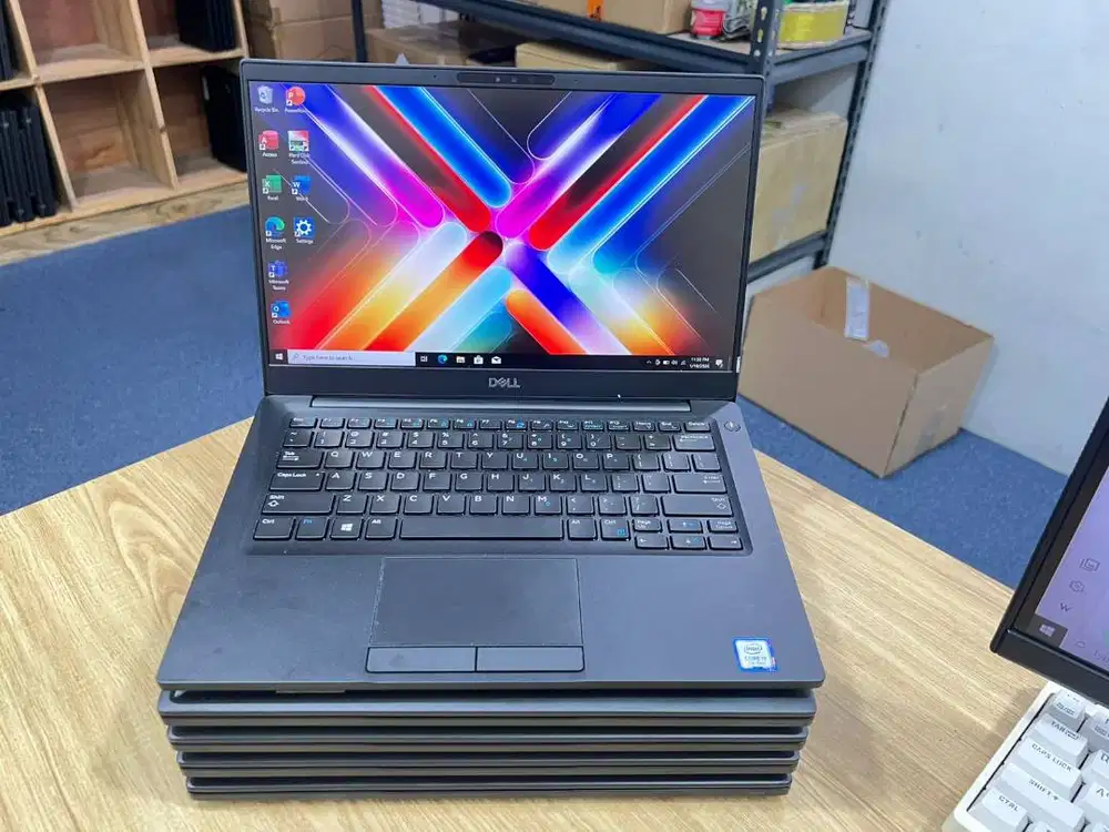 Laptop Dell Latitude 7390 Core i5 Gen7 Ram 8GB Layar 13,3inch N-WJ